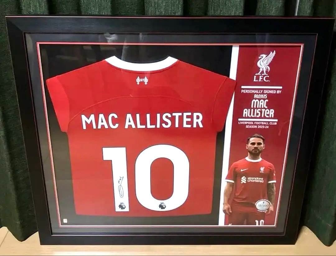 リヴァプール 直筆サイン入り 23/24 マクアリスター 額入りシャツ