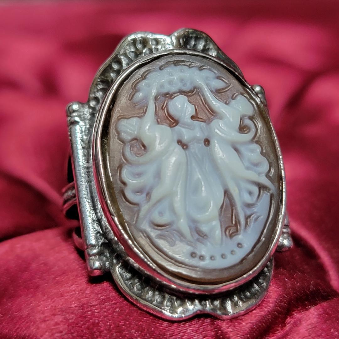 ビンテージ 三女神のカメオミューズシルバーリング シルバー925 約14号