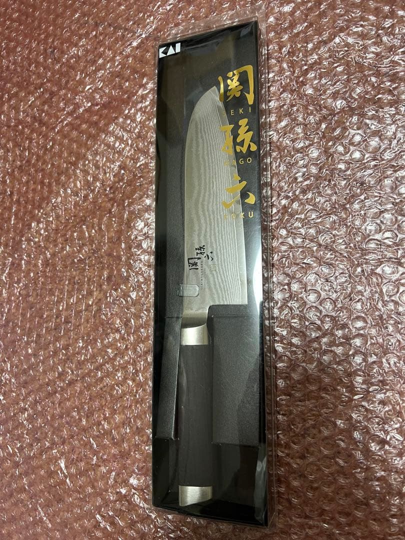 【新品未使用】貝印 関孫六 ダマスカス三徳包丁165mm AE-5200