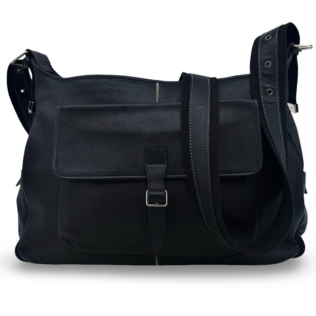 高級】Burberry バーバリー　メッセンジャーバッグ　ショルダー　レザー