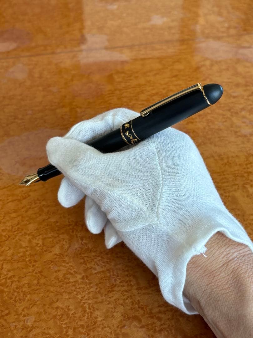 プラチナ萬年筆＃３７７６ 純金「肥後象嵌」絵柄（イチョウ）ペン先：中字受注生産