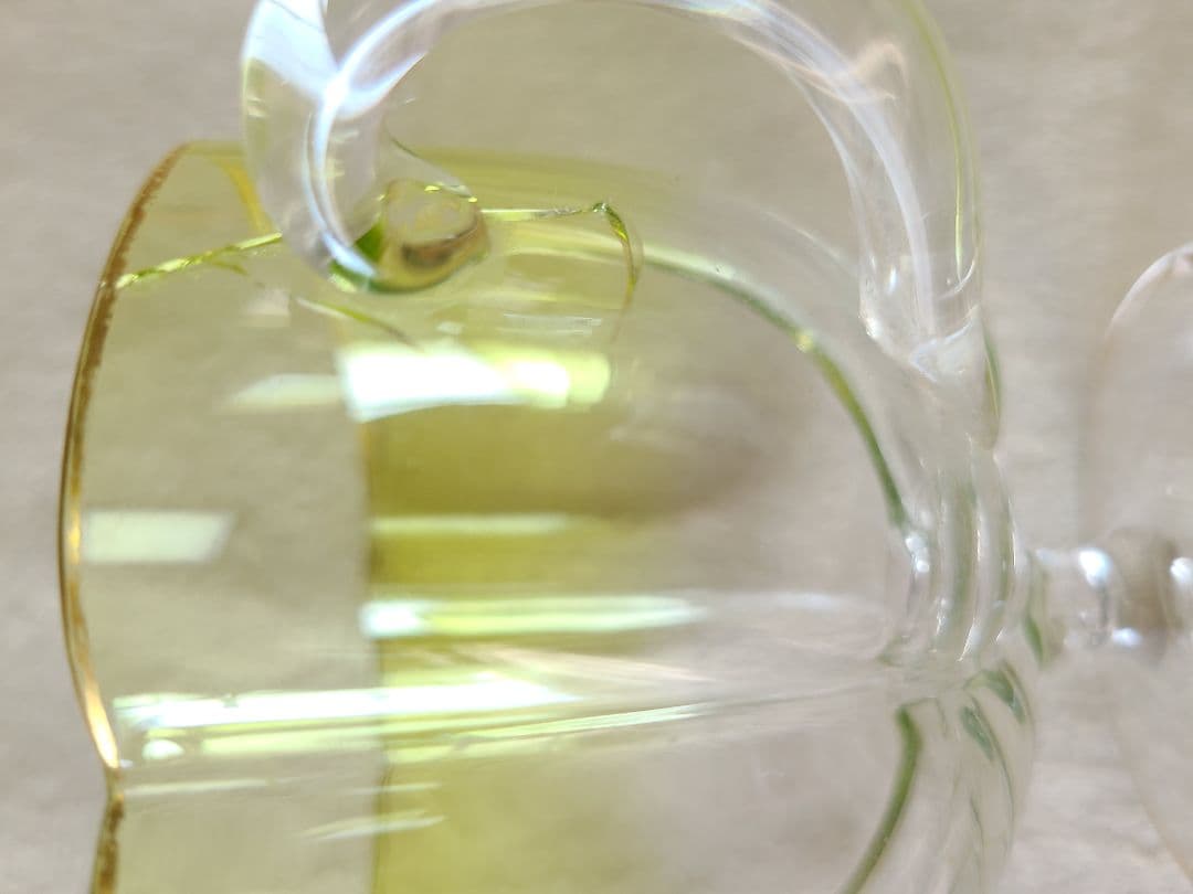 アンティークボヘミアンガラス　カップ&ソーサー