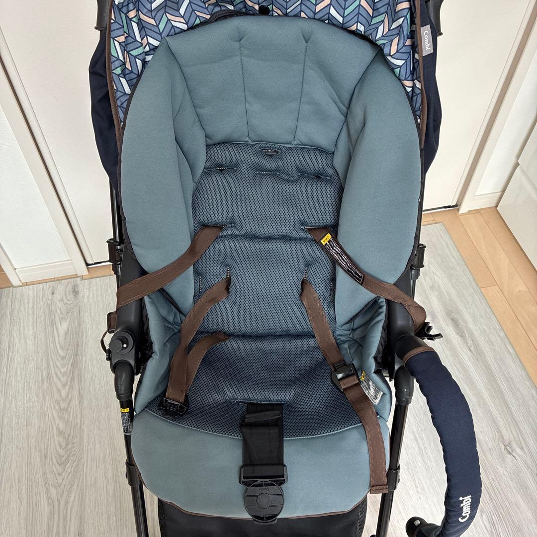 ここ Combi 折りたたみ式ベビーカー ネイビー スゴカルα 4キャス