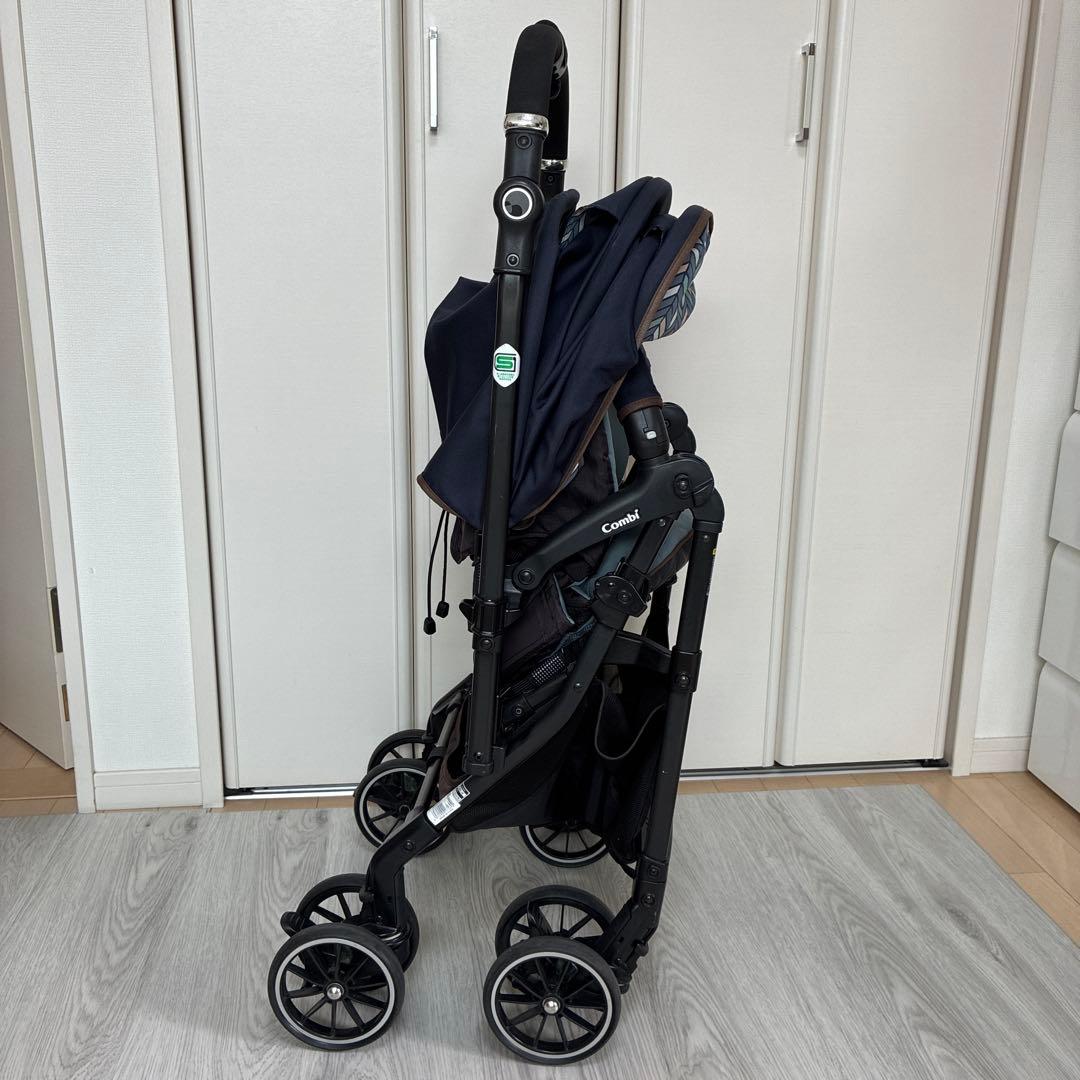 ここ Combi 折りたたみ式ベビーカー ネイビー スゴカルα 4キャス