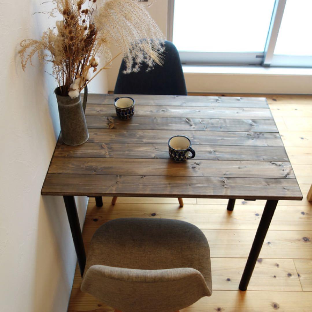 10/28まで！無垢材のダイニングテーブル