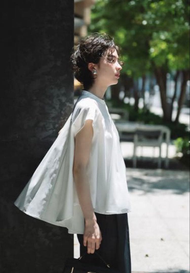 mare☆Sheer Docking French Sleeve Blouse