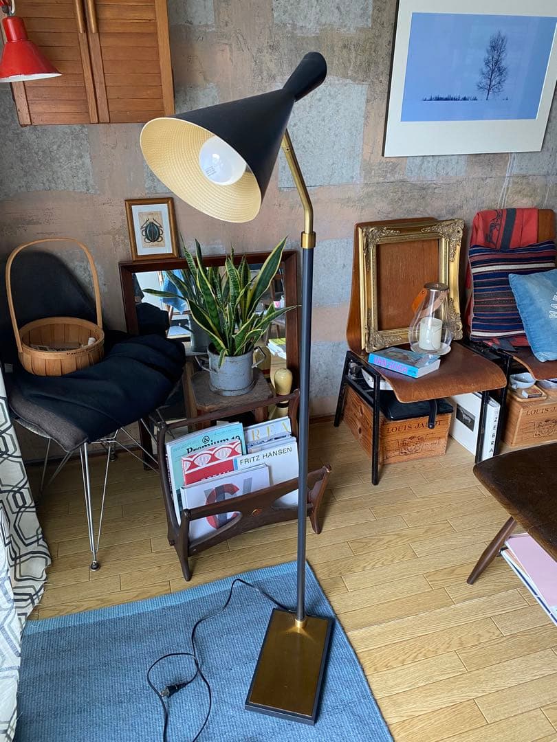 ジェネシス フロアランプ　アートワークスタジオ