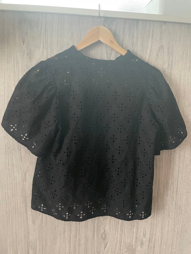 美品　ボールジィ　ロロンフラワーエンブロイダリー ギャザースリーブ