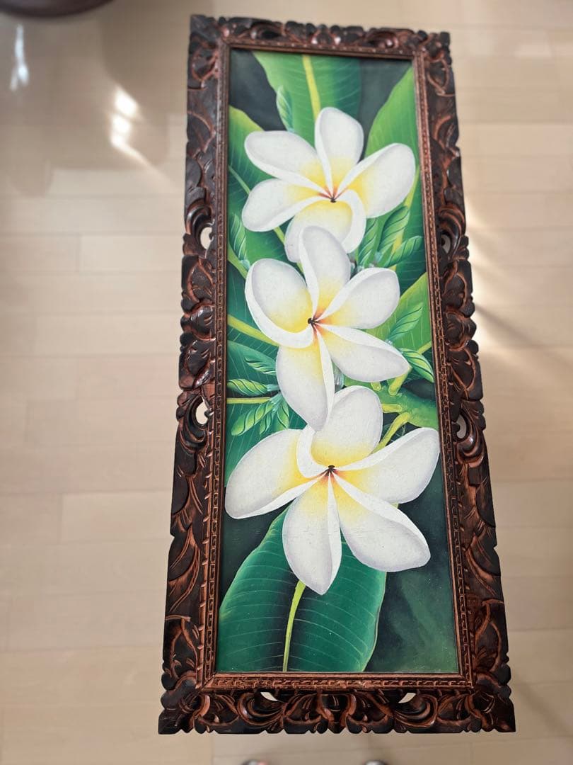 プルメリアの絵画（彫刻フレーム付き）