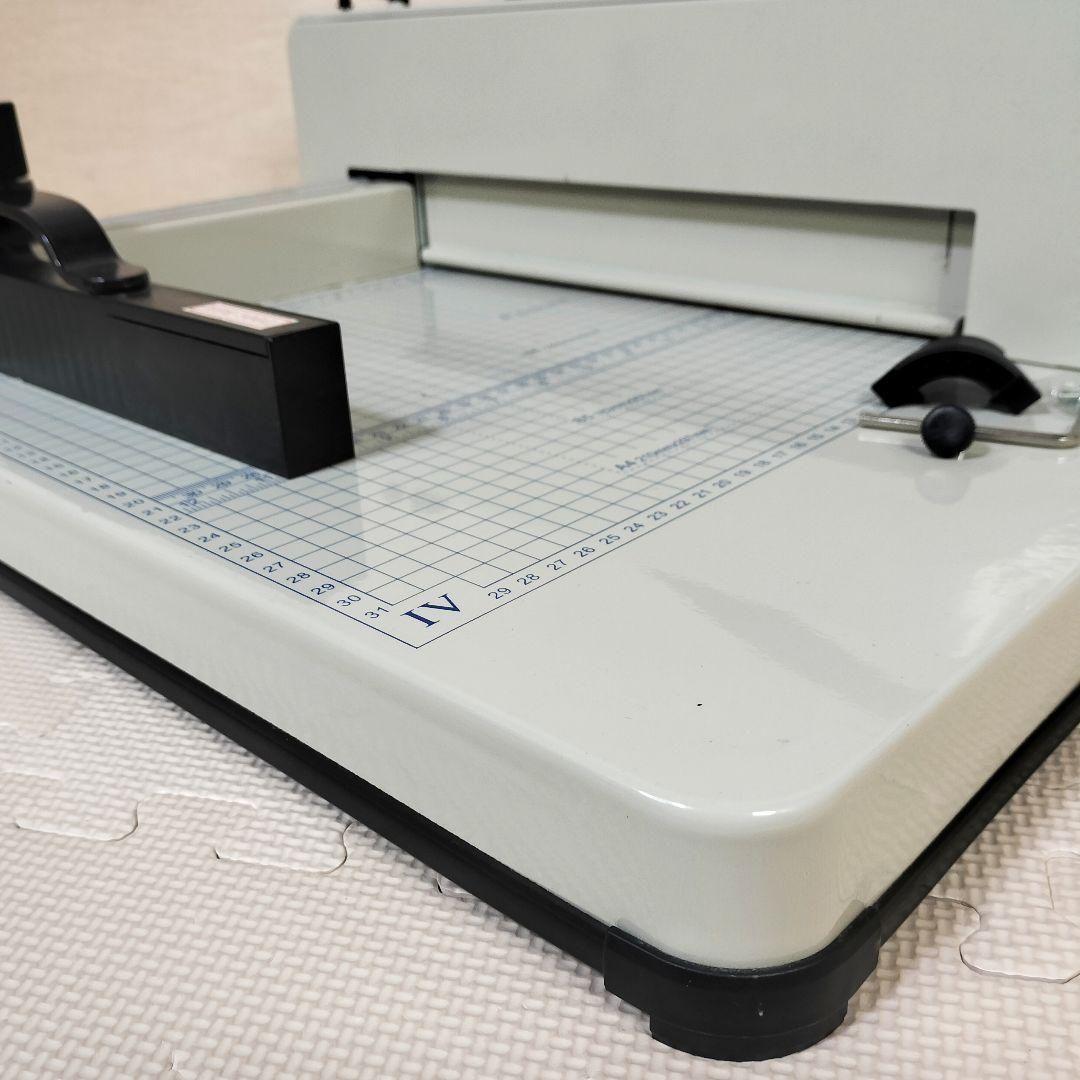 ＊美品＊ ダイシン商事 業務用 ペーパーカッター DS-858A4 大型裁断機