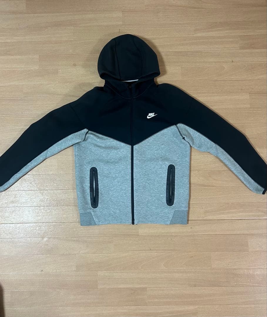 NIKE テックフリース