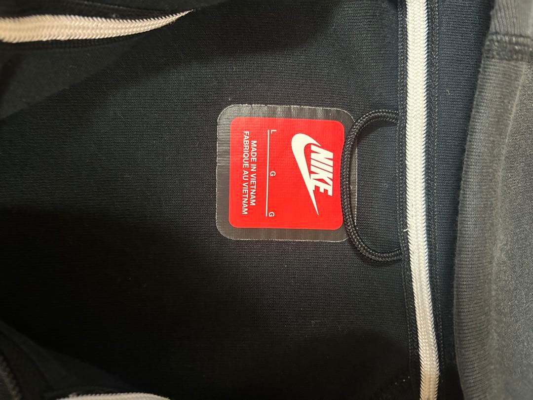 NIKE テックフリース