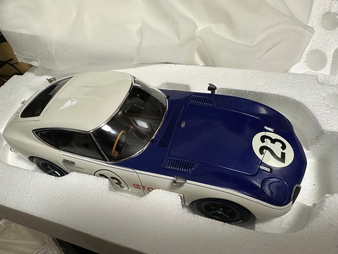トヨタ2000GT  SCCA1968  #23   1/18　新品
