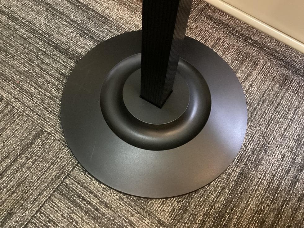 イタリア製　カルテル　セグメンティ　コートハンガー　クローズスタンド　ブラック