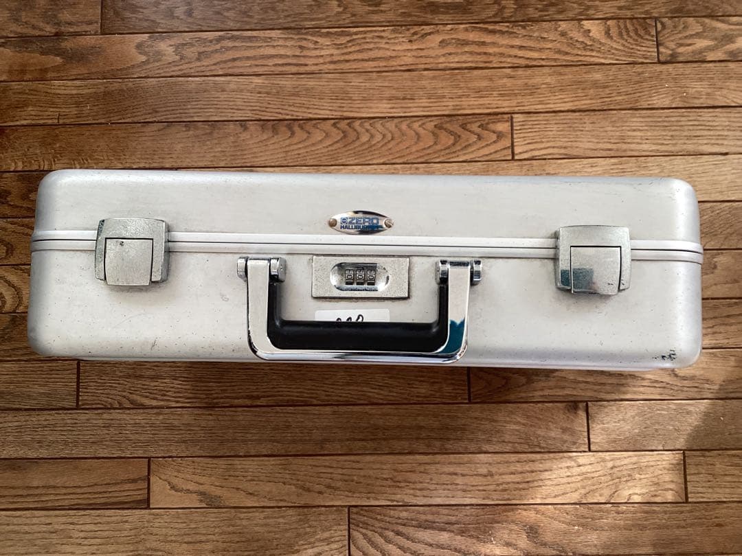 ZERO HALLIBURTON アルミキャリーケース　アタッシュケース　正規品