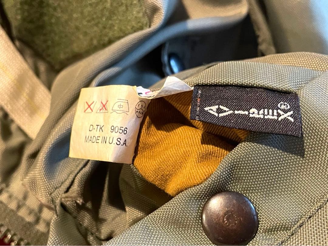 期間限定値下げ‼️AVIREX MA-1 フライトジャケット カラフル