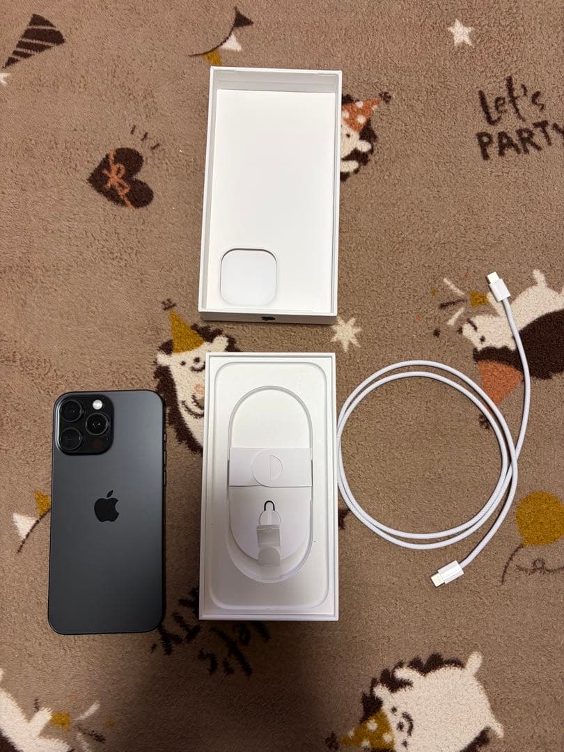 Apple iPhone 16 Pro MAX 本体