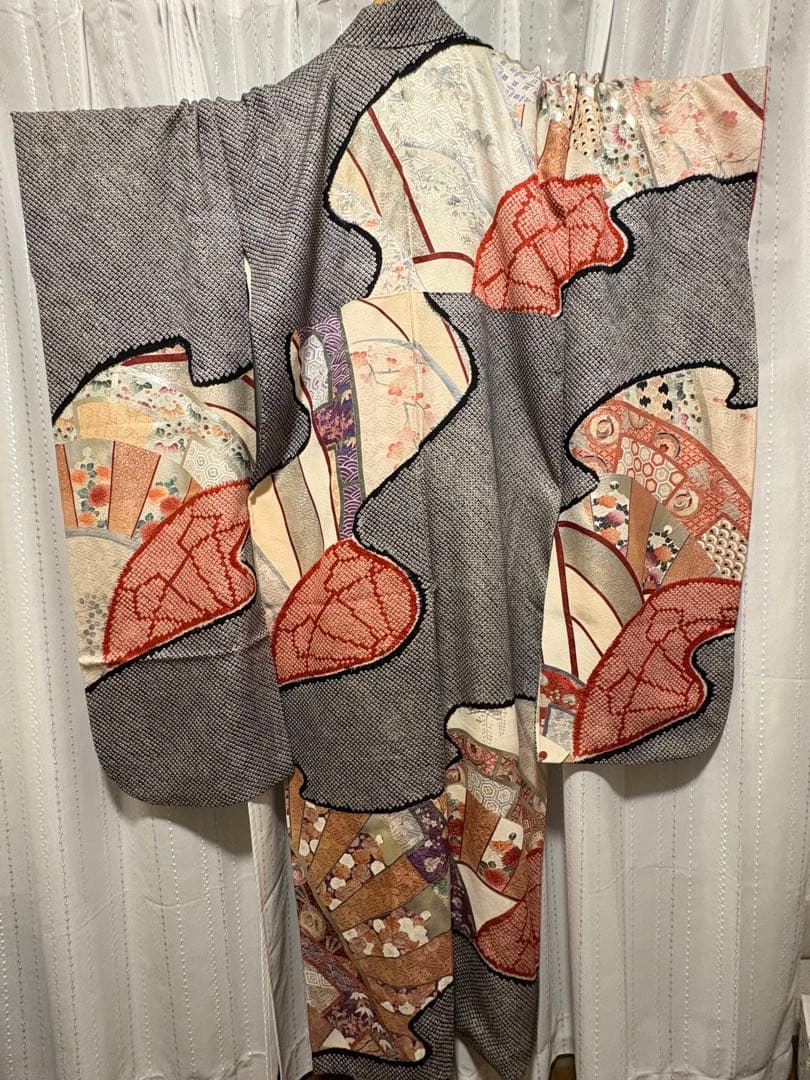 値下げ‼️⭐︎伝統的な和装スタイル⭐︎ 希少な総絞りの振袖・帯セット（購入時80万円）