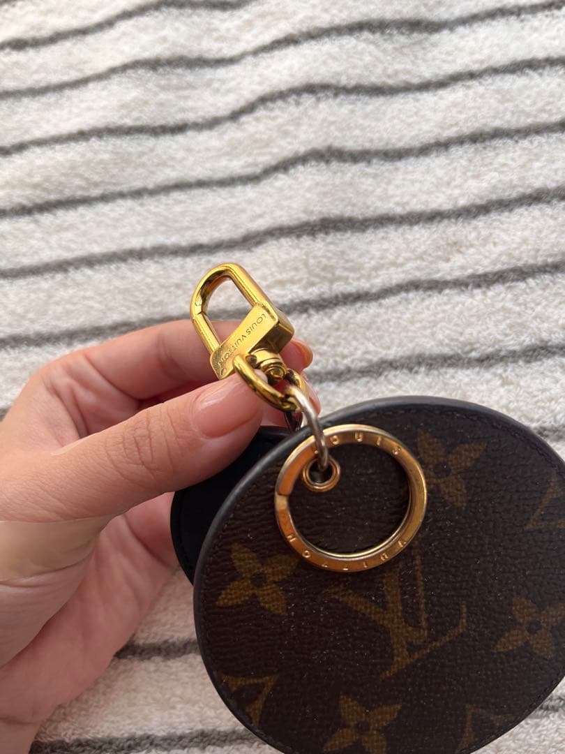 Louis Vuitton モノグラム レザー キーホルダー