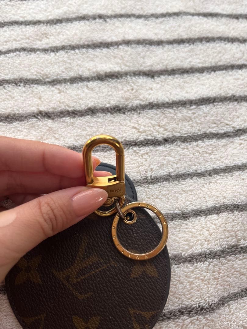 Louis Vuitton モノグラム レザー キーホルダー