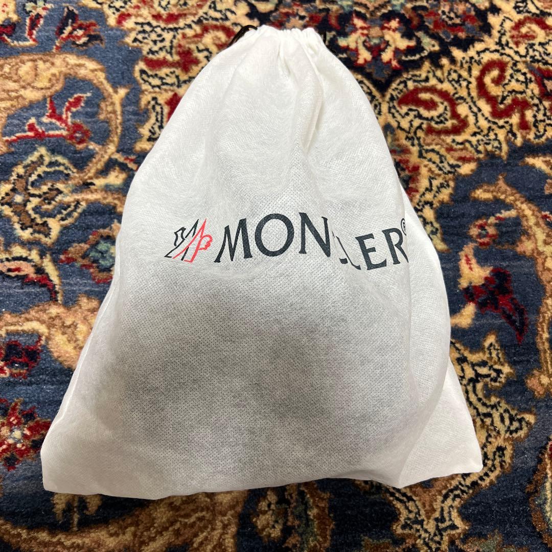 MONCLER ブラックベースボールキャップ