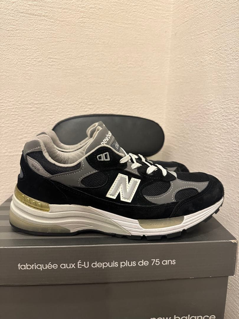 靴 new balance M992EB