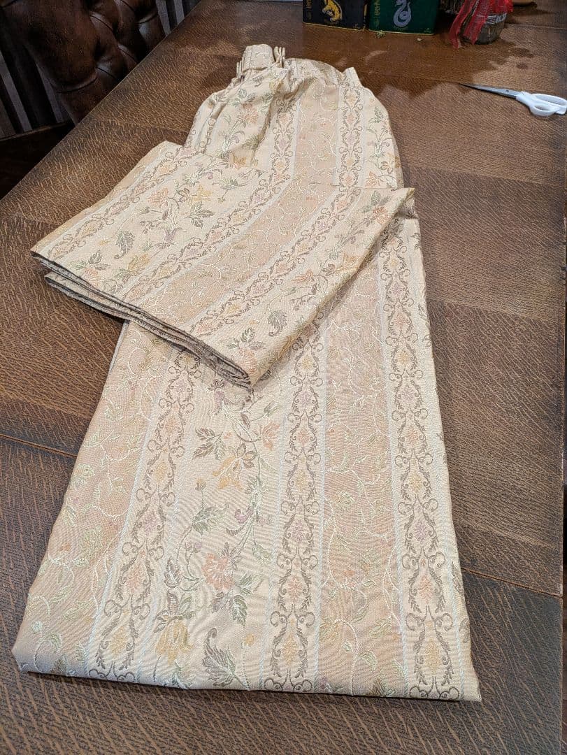 縦207×幅148　中古オーダーカーテン