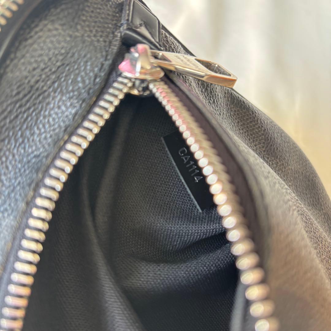 ルイヴィトン ダミエ ボディバッグ　ブラック　正規店購入