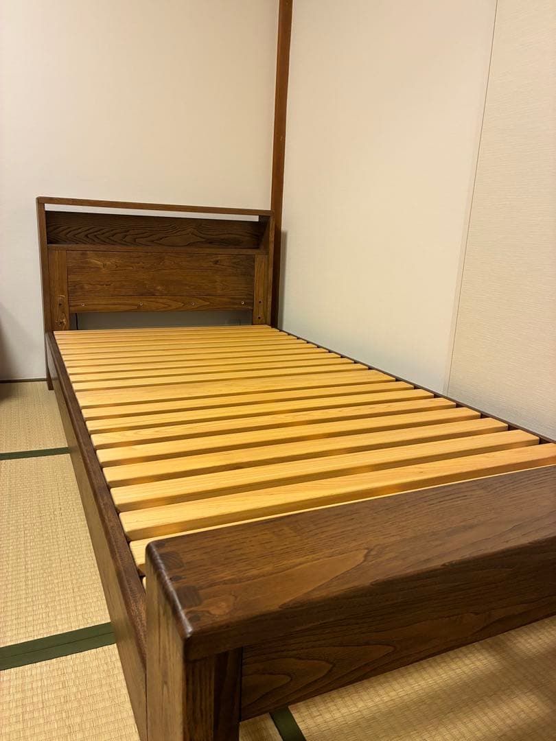無垢家具　シングルベッドフレーム　栗/檜