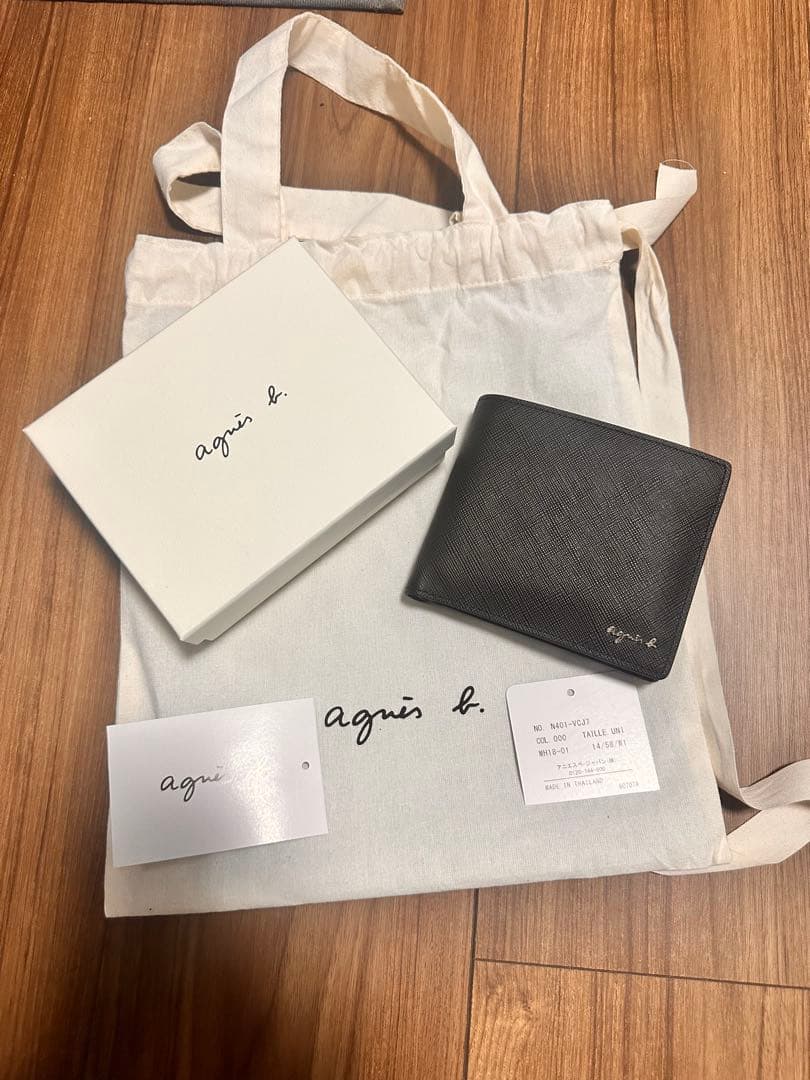 agnès b.二つ折り財布