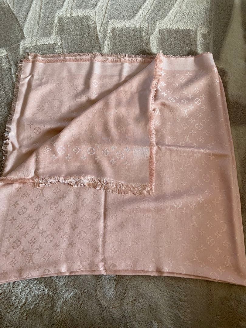 LOUIS VUITTON ピンク ストール