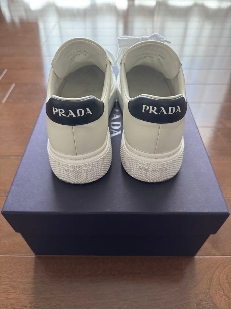 美品！PRADA スニーカー 37
