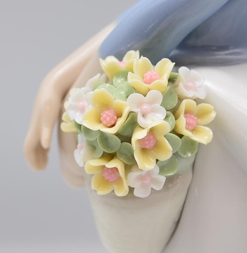 ５月の花　＃5467　★リヤドロ　ポーセリン　ヴィンテージ　光沢仕上げ　絶版