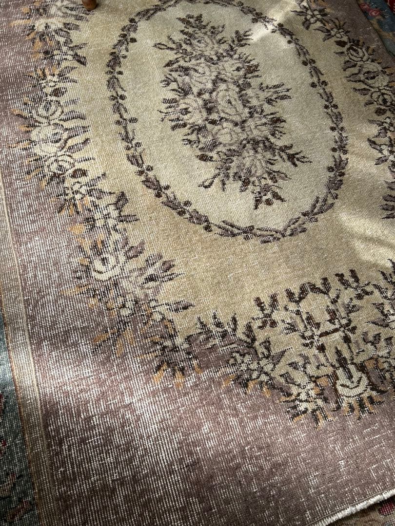 Mauve Lilac ニュートラルカラー　トルコ　ヴィンテージラグ　トルコラグ