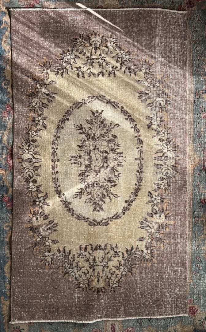 Mauve Lilac ニュートラルカラー　トルコ　ヴィンテージラグ　トルコラグ