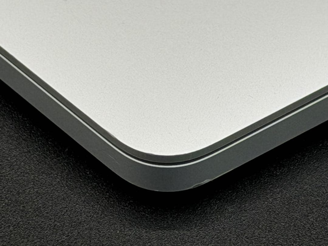 MacBookPro13 2016 TouchBar i5 8GB 256 本体