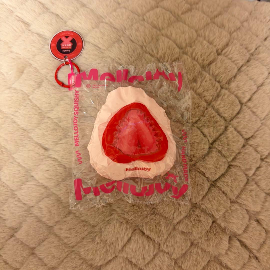 ご*こ様 mellojoy メロジョイ　スクイーズ　大福　いちご　苺　ストロベリ