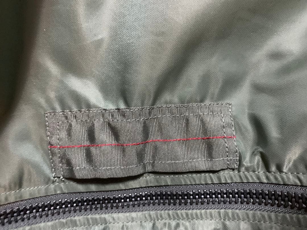 ジャケット・アウター AVIREX MA-1 COMMERCIAL sage color