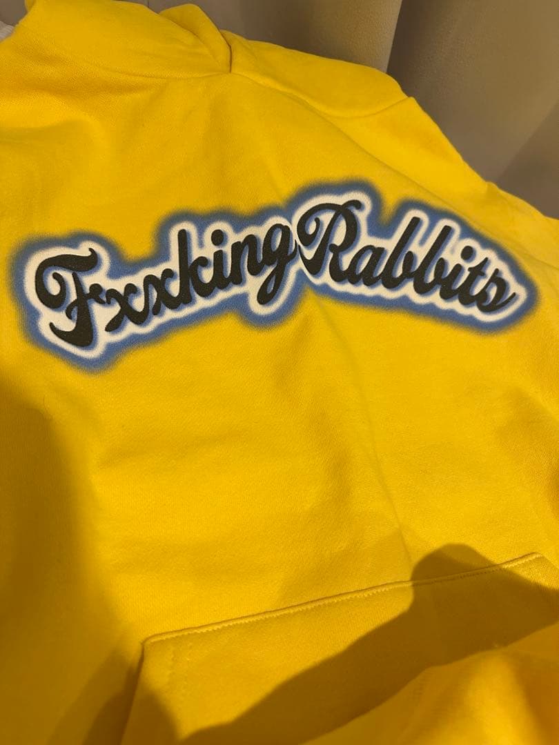 l*8様 未使用　FR2 パーカー　Rabbits Hoodie イエロー