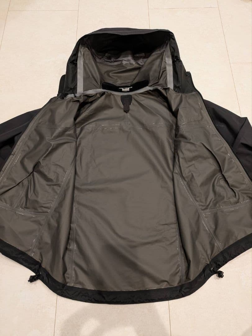 ARC'TERYX GORE-TEX BETA SL XSサイズ　値下げ