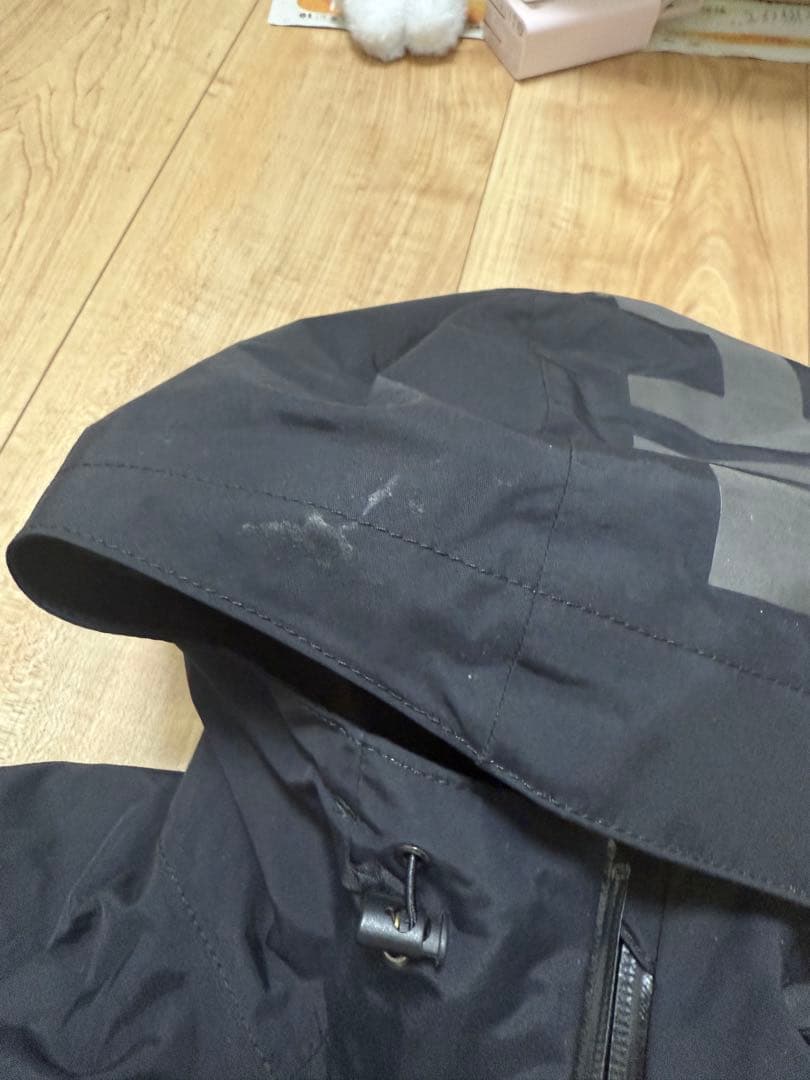 Helly Hansen マウンテンパーカー 黒