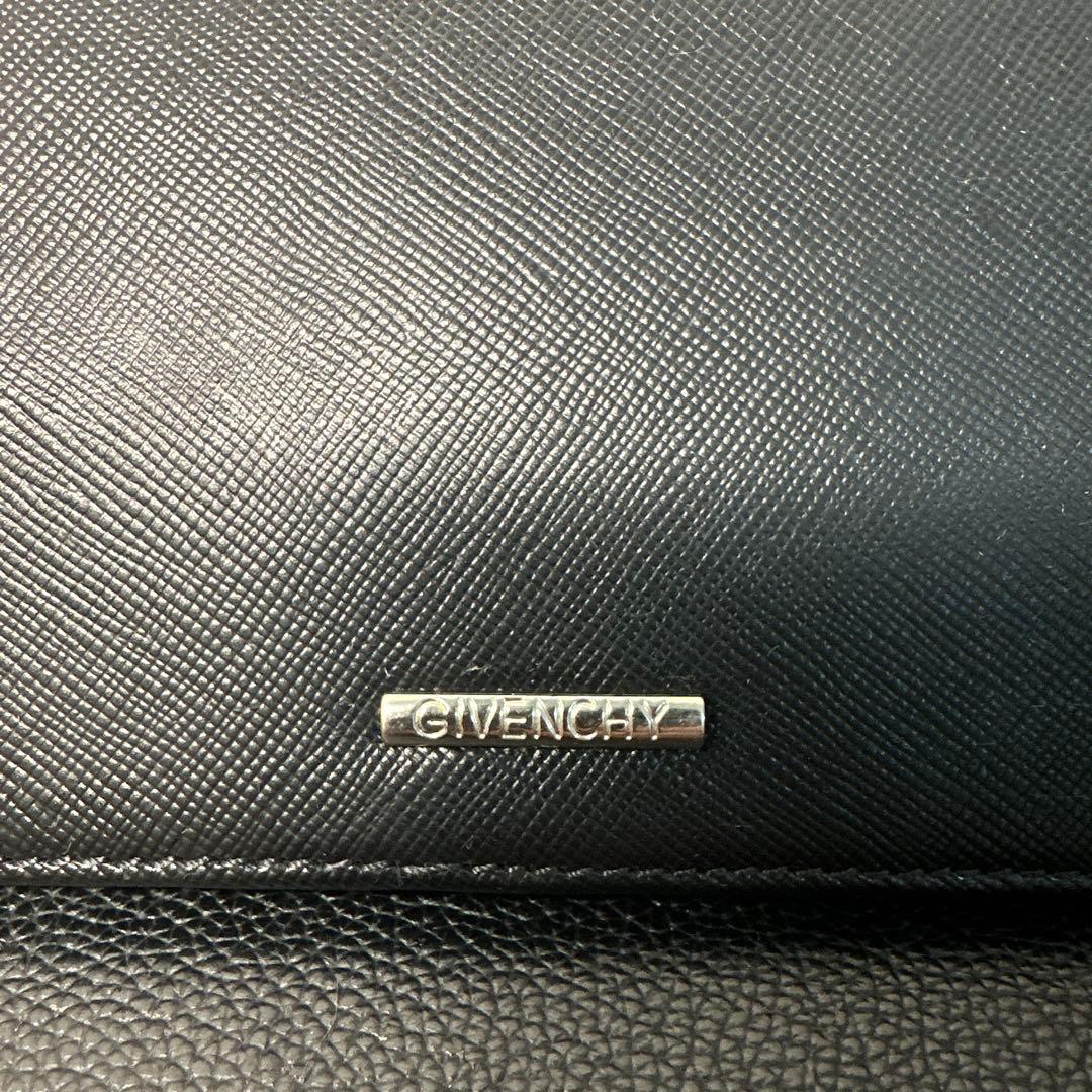 未使用　GIVENCHY ブラックレザー 長財布