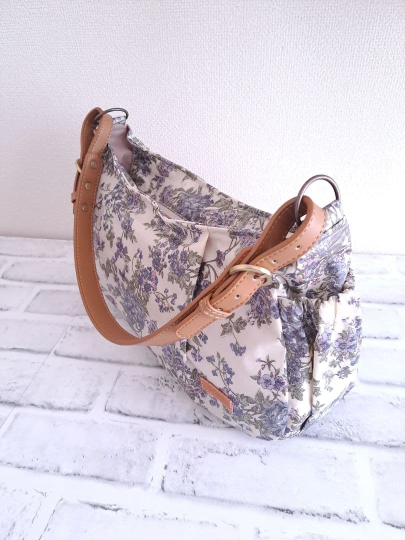 セリーヌ　ブルー　横長ショルダーBag