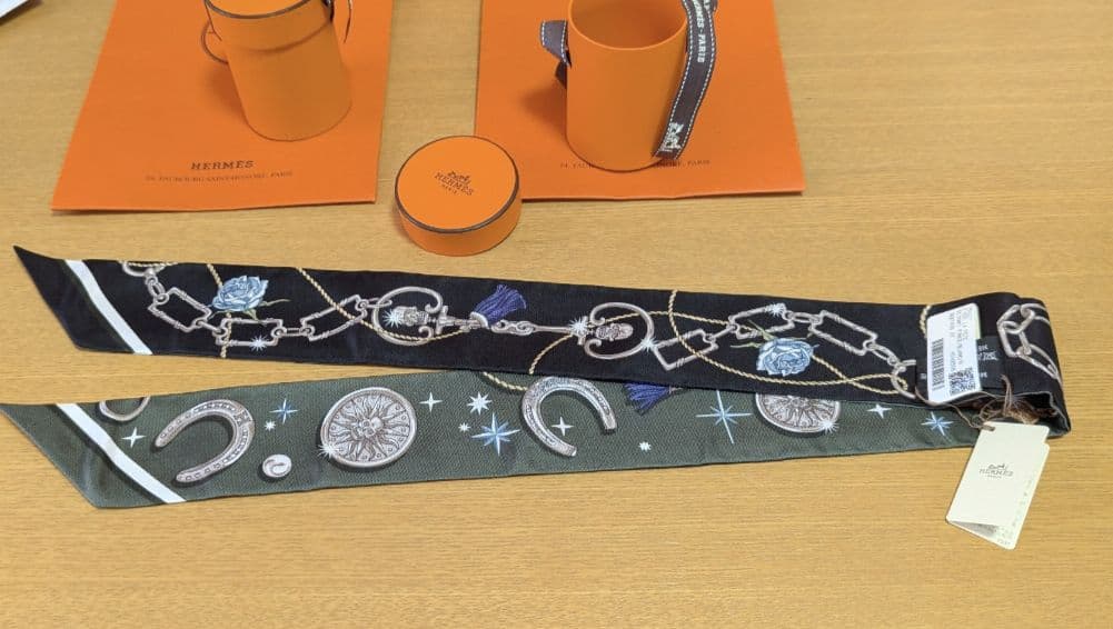 タグ付いたままの完全新品未使用♦男女兼用♦エルメス2025秋冬新作ツイリー