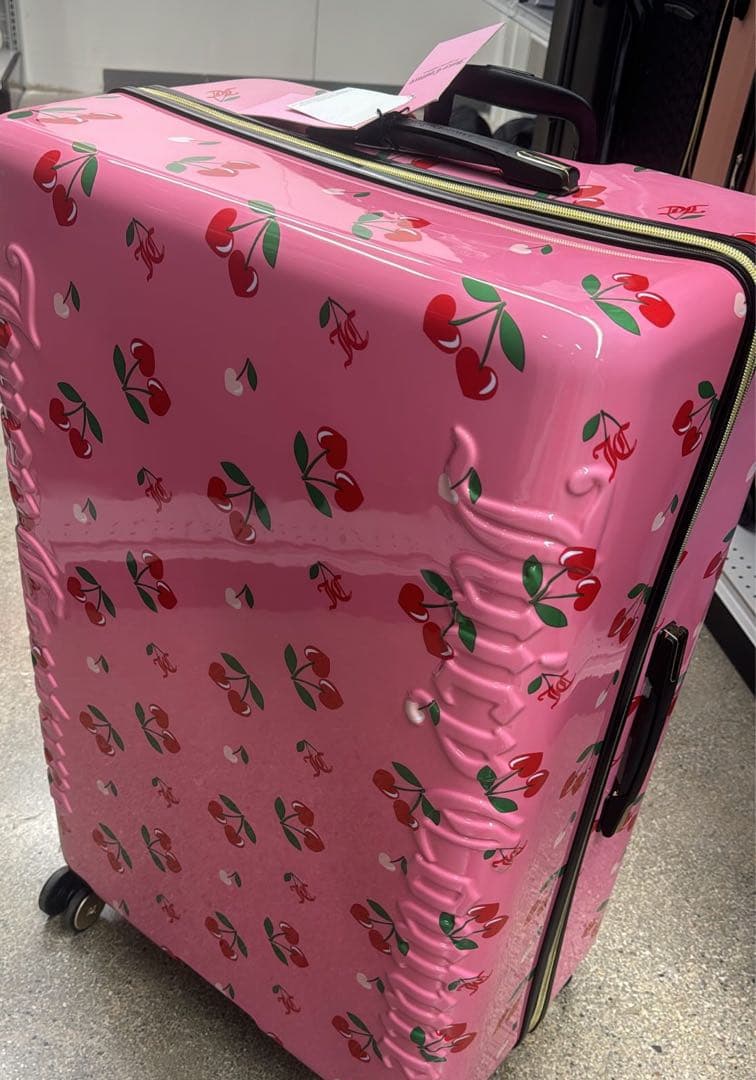 美品！Juicy Couture チェリー柄キャリーケース　一番大きいサイズ
