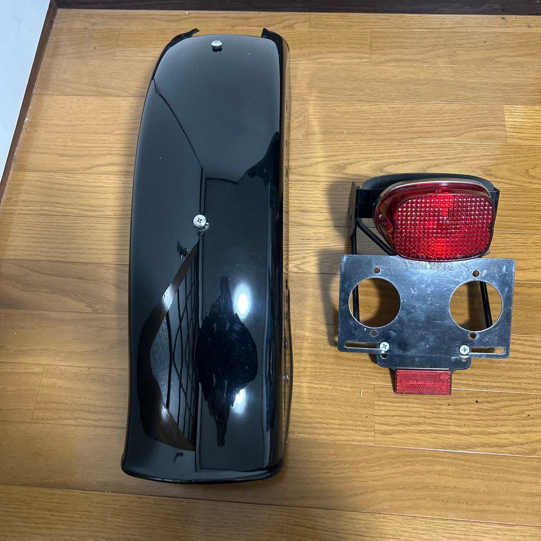 リアフェンダーとテールランプセット　ハーレーダビッドソン