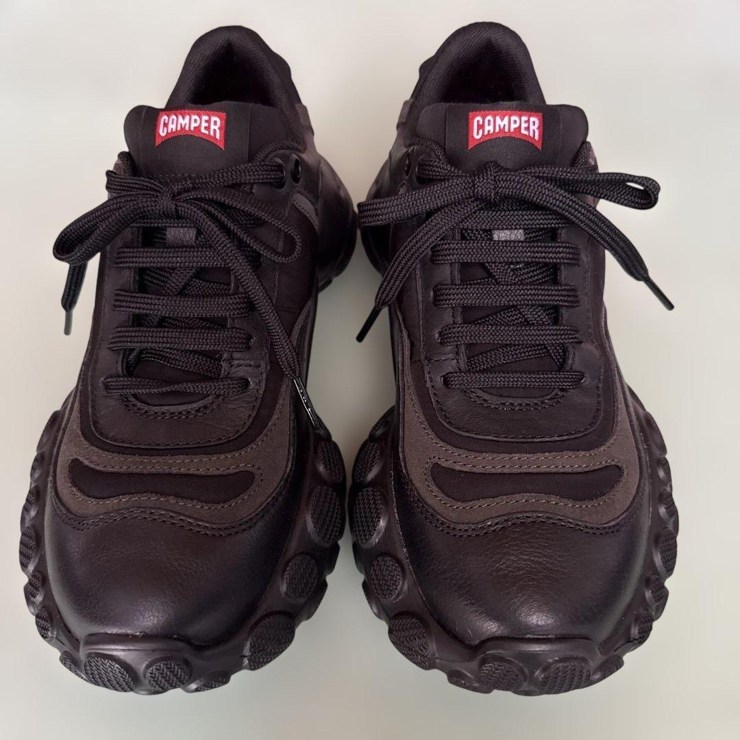 週末値引き！CAMPER ブラック スニーカー