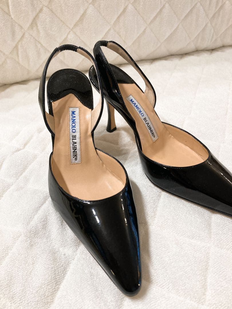 MANOLO BLAHNIK ブラック ハイヒール
