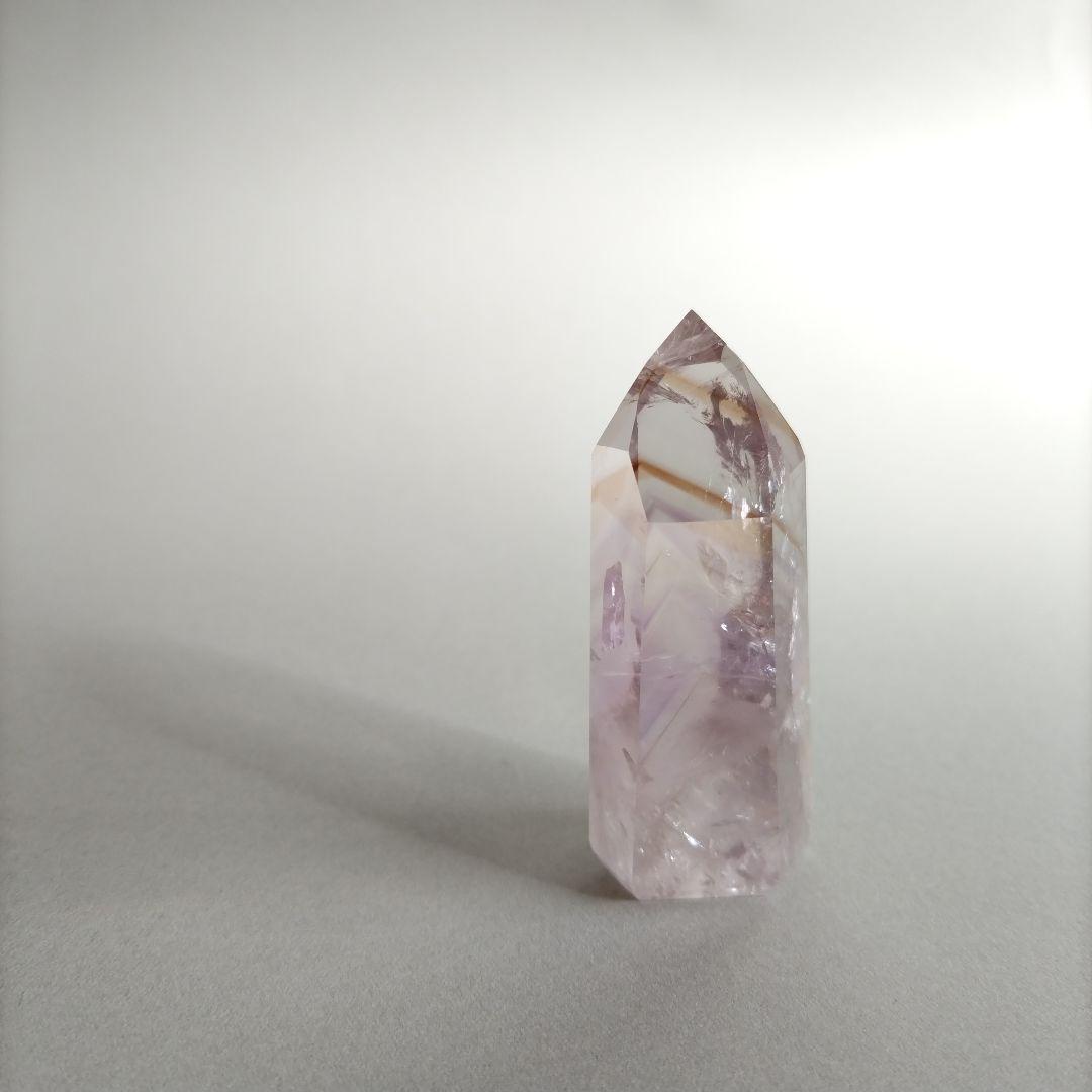 【匿名配送】天然石 蛍光 ファントムアメジスト ポイント ポリッシュ