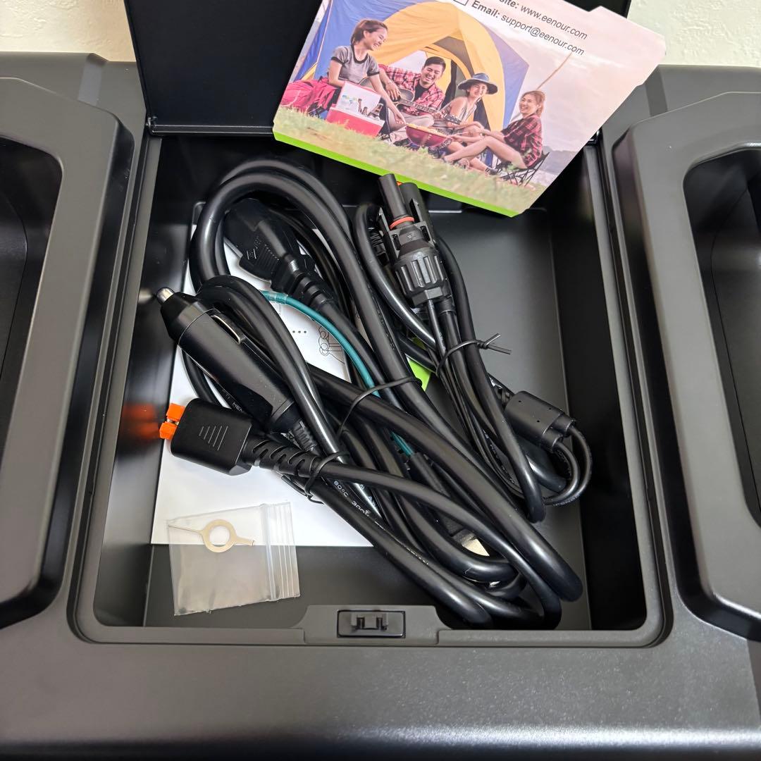 1品限り❤️ポータブル電源 2048Wh/640000mAhソーラーパネル200W